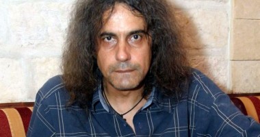 Stire din Monden : Cristi Minculescu, primele cântări cu Lotus  în România