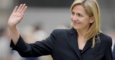 Stire din Actualitate : Spania / Opoziția de stânga îi cere infantei Cristina să renunțe la drepturile dinastice