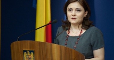 Stire din Politică-Administrație : "Vom sesiza CE legat de modificările în legislația privind achizițiile publice"