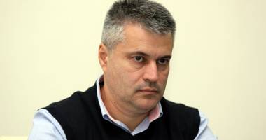 Stire din Politică-Administrație : Cristinel Dragomir, PSD Constanța: "Nu cred că un partid nou mai are sorți de izbândă"