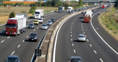Stire din Economie : Criteriile pentru încadrarea în categorii a drumurilor de interes național
