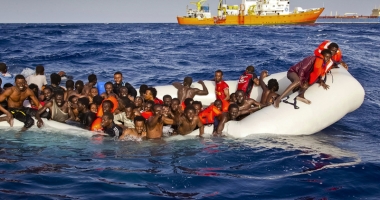 Stire din Actualitate : Criza migrației. Comisia Europeană, plan de acțiune pentru a susține Italia