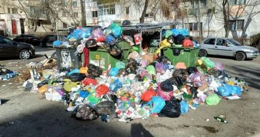 Stire din Social : Criză a gunoaielor într-un oraș din România. Deșeurile nu au mai fost ridicate de șase zile