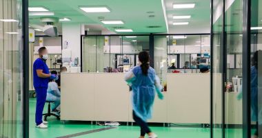 Stire din Social : Criză fără precedent în spitale. Unitățile medicale anunță că nu au suficienți medici pentru gărzi