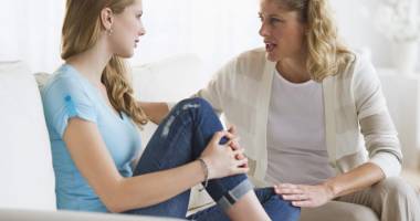 Stire din Sănătate : Criza adolescenței. Ce soluții au părinții?