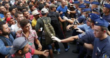 Stire din Actualitate : Zi importantă pentru România. Comisia Europeană prezintă noua schemă de redistribuire a refugiaților