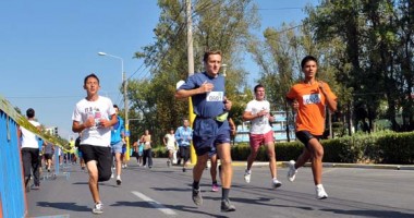În week-end, constănțenii aleargă sănătos la crosul Mamaia Run