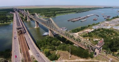 Stire din Sport : Zi de mișcare în Dobrogea. Crosul "Alerg pentru Unirea de la Marea Neagră"