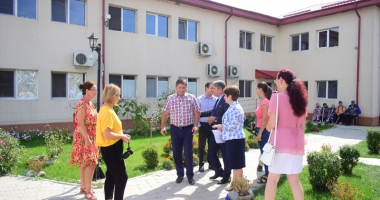 Primăria Crucea a lansat proiectul "O societate pentru toate vârstele". "Avem nevoie de personal calificat" - 5