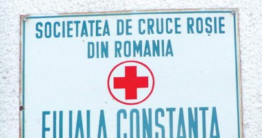 Stire din Sănătate : Cadouri de Crăciun pentru copiii nevoiași