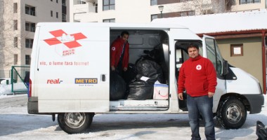 Stire din Social : Crucea Roșie Constanța trimite ajutoare în zonele afectate de zăpezi