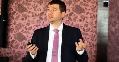 Stire din Social : Crucial Systems & Services vine în ajutorul firmelor cu noile soluții de management electronic