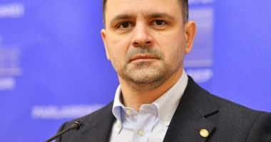 Stire din Politică-Administrație : Ordonanța pentru modificarea semnalizării rutiere a primit aviz pozitiv de la Comisia de Transport și Infrastructură a Camerei Deputaților