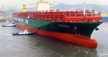 "CSCL Globe" este cel mai mare portcontainer din lume - 2
