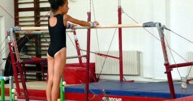 Stire din Sport : CS Farul, în căutare de noi talente la gimnastică artistică