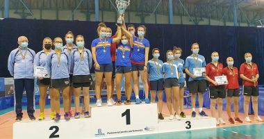 Stire din Sport : CS Farul Constanţa, vicecampioană naţională la tenis de masă
