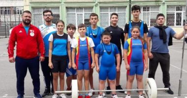 Stire din Sport : Alături de copii! Sportivii de la CS Farul,  în vizită la Școala Nr. 28 "Dan Barbilian"