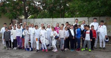 Alături de copii! Sportivii de la CS Farul,  în vizită la Școala Nr. 28 "Dan Barbilian" - 2