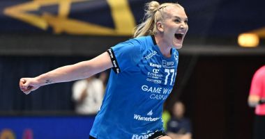 Stire din Sport : CSM București a cucerit dramatic Supercupa României la handbal feminin