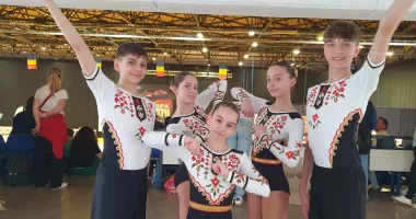 Stire din Sport : Medalii pentru gimnastica aerobică de la CSM Constanța