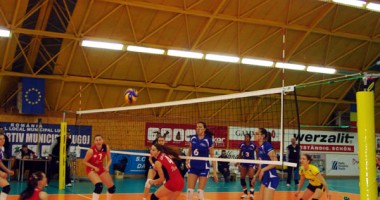 Stire din Sport : CSV Tomis 2004,  lider în Divizia A1 la volei feminin