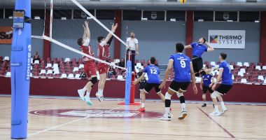 Stire din Sport : Înfrângere drastică pentru voleibaliştii de la CSM Constanţa pe terenul Rapidului