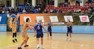 Stire din Sport : CS Phoenix-Știința,  lidera Grupei B