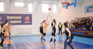 Stire din Sport : CS Phoenix a terminat turneul semifinal pe locul secund