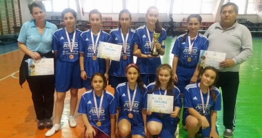 Stire din Sport : CS Spicu Horia, locul trei la Campionatul Național de oină pentru juniori
