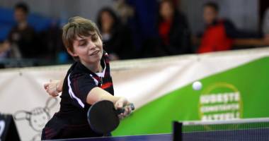 Stire din Sport : CS Topspin 08 și CS Farul merg mai departe în semifinalele Superligii