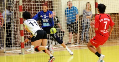 Stire din Sport : CSU Neptun s-a impus fără emoții în fața Vâlcei