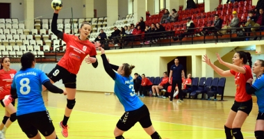 Stire din Sport : CSU Neptun, succes de moral la Târgoviște