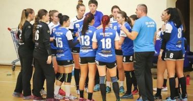 Stire din Sport : CSU Neptun aşteaptă startul competiţiilor oficiale. „Nu ştim pentru ce ne pregătim!”