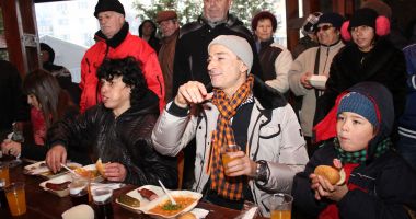 Stire din Social : Constanța merită mai mult decât cârnați și fasolică? Cine face pasul în față?