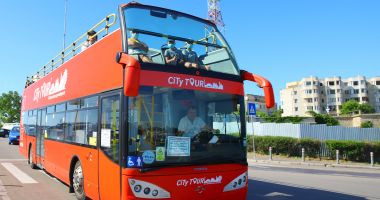 CT BUS. Traseu deviat în week-end pentru autobuzele etajate