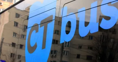 Stire din Social : Autobuzele liniilor 43C, 100C și 13 opresc temporar înainte de sensul giratoriu de la Jisk