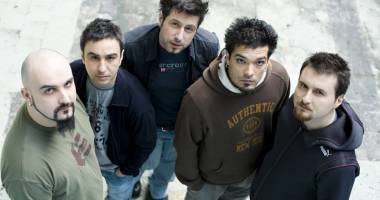 Stire din Cultură-Educație : C.T.C. și Vița de Vie,  concert pe plaja Modern