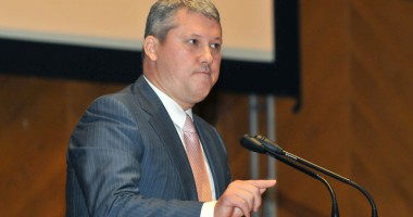 Stire din Politică-Administrație : PDL respinge măsurile convenite de Guvern cu FMI