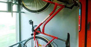 Stire din Eveniment : Cu bicicleta în trenurile către litoral