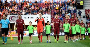 Stire din Sport : Hora bucuriei de nedescris în Gruia! FR Cluj, calificată în turul al doilea preliminar al Ligii Campionilor, după 3-1 cu FC Astana