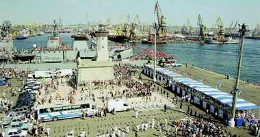 Stire din Cultură-Educație : Cum a fost sărbătorită Ziua Marinei pentru prima dată
