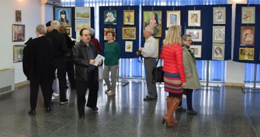 Stire din Cultură-Educație : Expoziție la Muzeul Marinei. Femeia, în alchimia primăverii