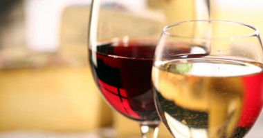 Stire din Eveniment : Cum au ajuns tone de vin contrafăcut  pe mesele constănțenilor