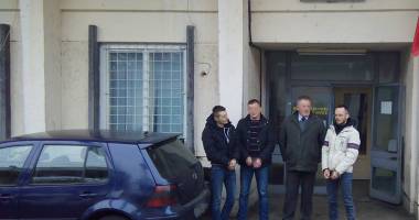 Stire din Eveniment : Cum au încercat doi albanezi să treacă ilegal granița