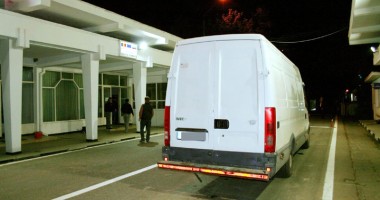 Cum ies tone de calcan din țară - 1