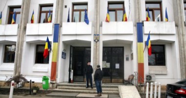 Stire din Cetățenești : Cum obții  o audiență la primărie