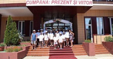 Stire din Politică-Administrație : Comuna Cumpăna, gazdă pentru copii premianți veniți în tabăra de vară