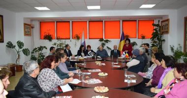 Stire din Politică-Administrație : Administrația locală din Cumpăna, discuții cu crescătorii de animale din comună