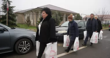 Stire din Politică-Administrație : Primăria Cumpăna a oferit daruri persoanelor nevoiașe din comună