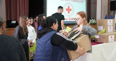 Solidaritate și speranță la Cumpăna. 25 de familii ajutate de Crucea Roșie - 2